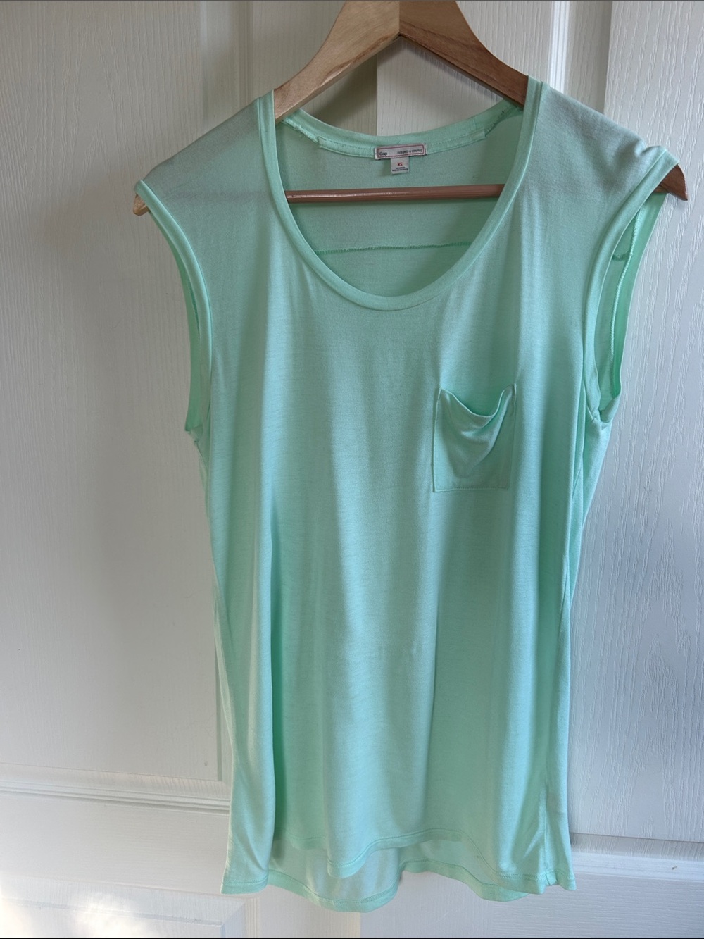 GAP Mint Sleeveless Pocket Tank